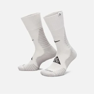 Meias longas de exterior Nike ACG acolchoadas DV5465-101