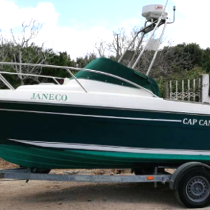 [VENDIDO] Barco Jeanneau 615 com motor Honda 130hp